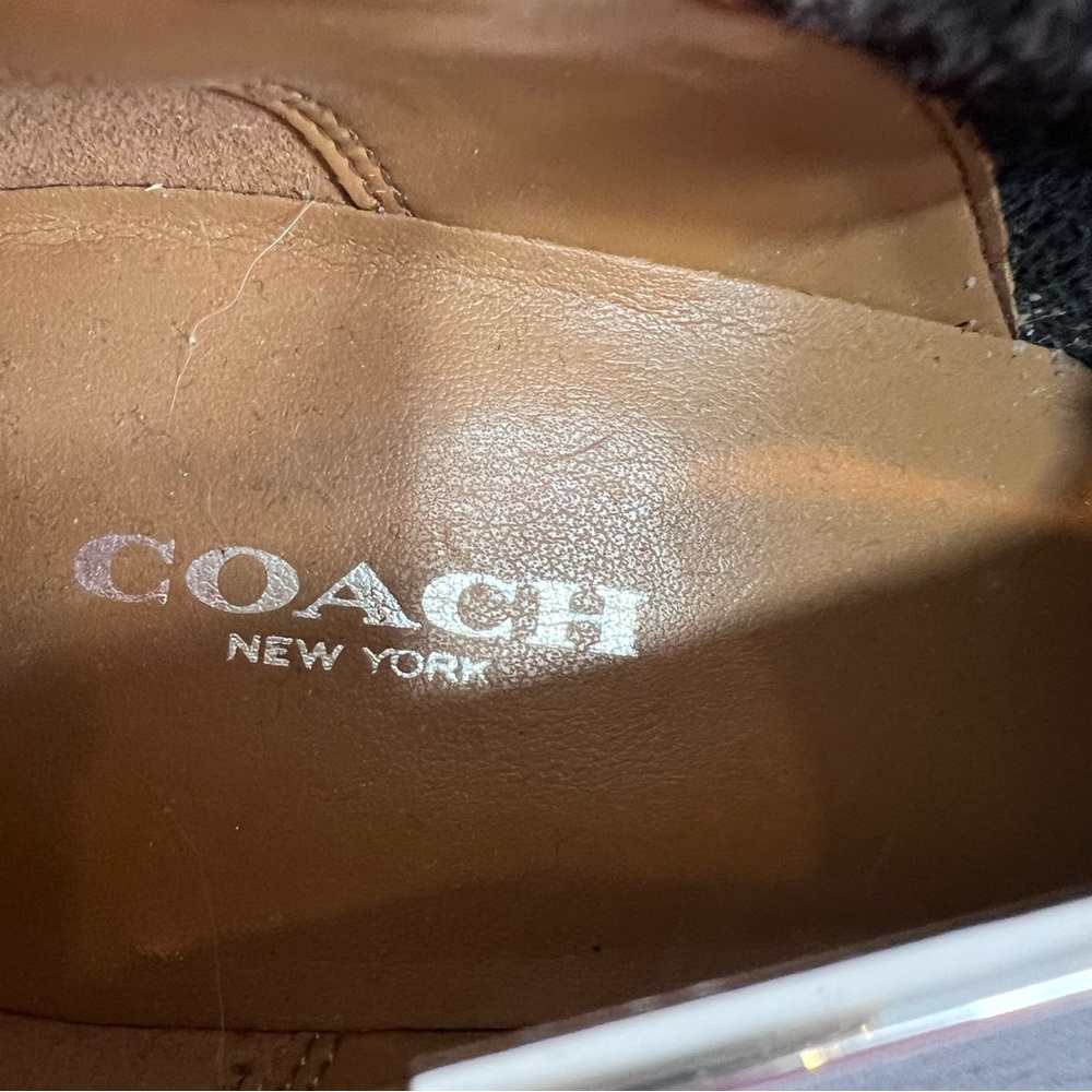 Coach Seneca black leather heeled zip ankle booties size 9.5 - Picture 3 of 8